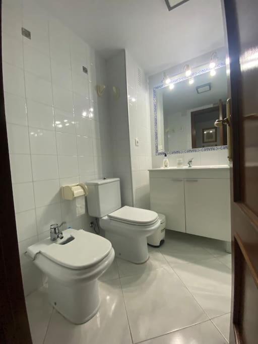 Funcional Piso 4 Dormitorios Frente A Santa Justa Sewilla Zewnętrze zdjęcie